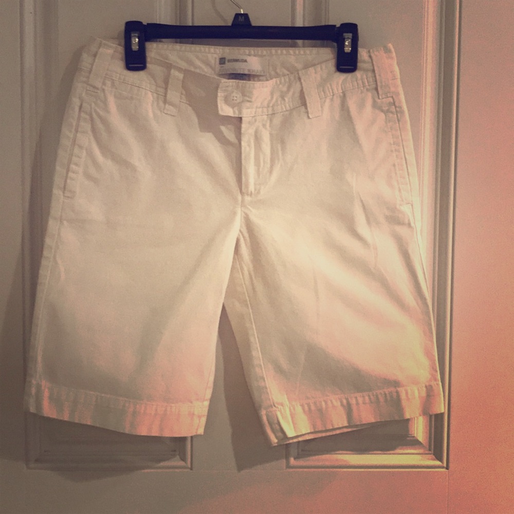 Women’s Bermuda shorts